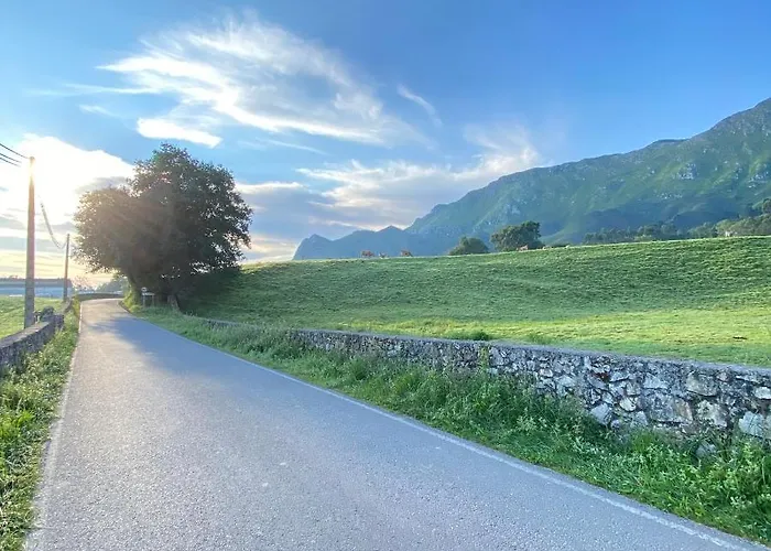 Villa La Casa De Hierba - De Diseno Con Jardin Y Wifi Cerca De Playas De *