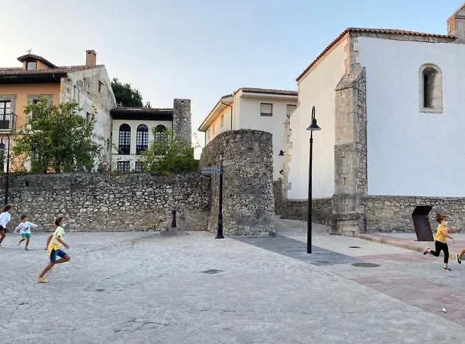 Villa La Casa De Hierba - De Diseno Con Jardin Y Wifi Cerca De Playas De