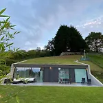 Villa La Casa De Hierba - De Diseño Con Jardín Y Wifi Cerca De Playas De *