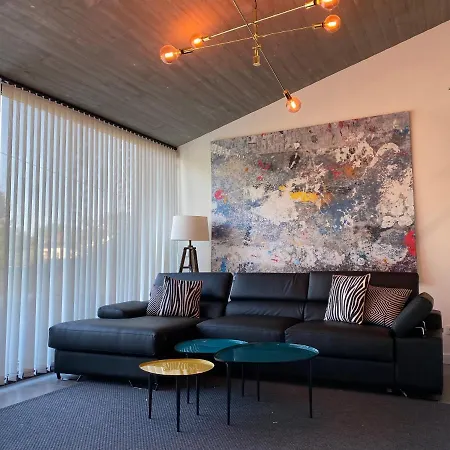 Villa La Casa De Hierba - De Diseno Con Jardin Y Wifi Cerca De Playas De