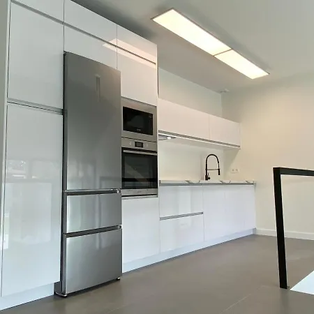 Villa La Casa De Hierba - De Diseno Con Jardin Y Wifi Cerca De Playas De *