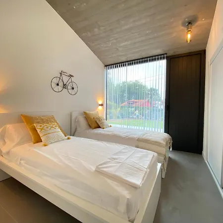 La Casa De Hierba - De Diseno Con Jardin Y Wifi Cerca De Playas De *