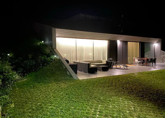 Villa La Casa De Hierba - De Diseño Con Jardín Y Wifi Cerca De Playas De