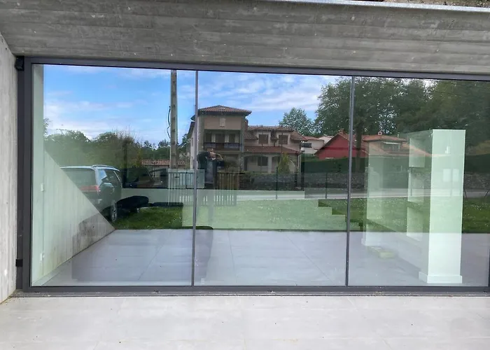 Villa La Casa De Hierba - De Diseño Con Jardín Y Wifi Cerca De Playas De *